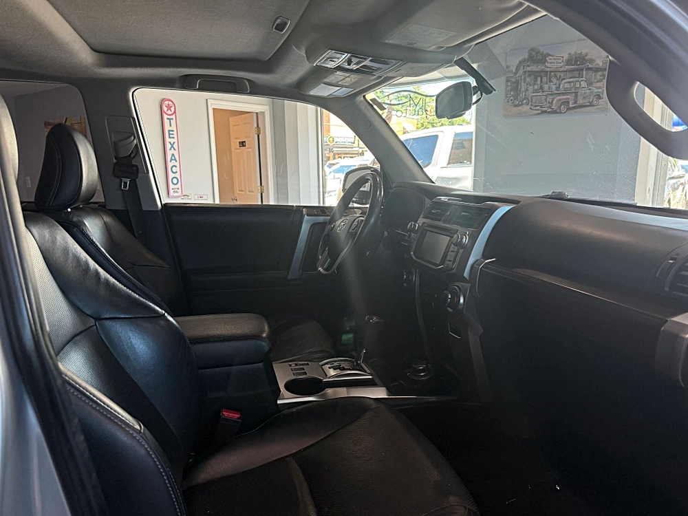 2014 Toyota 4Runner Limited - Photo 11