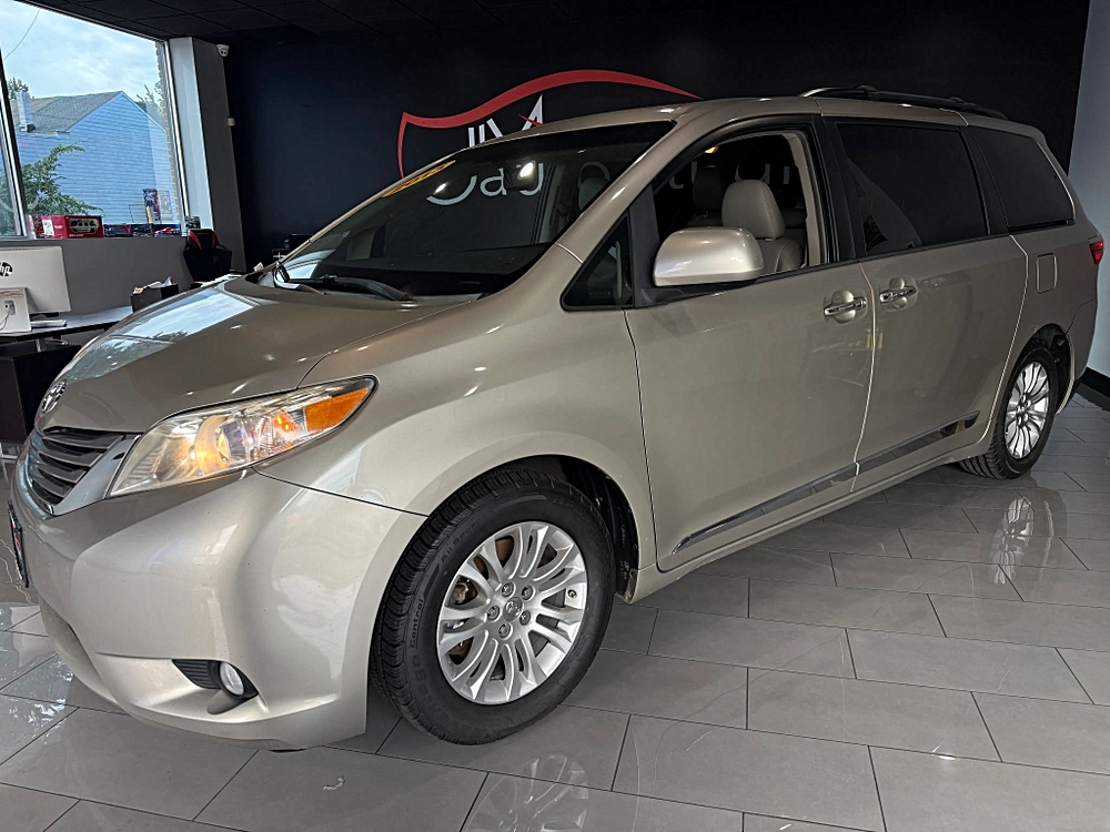 2015 Toyota Sienna