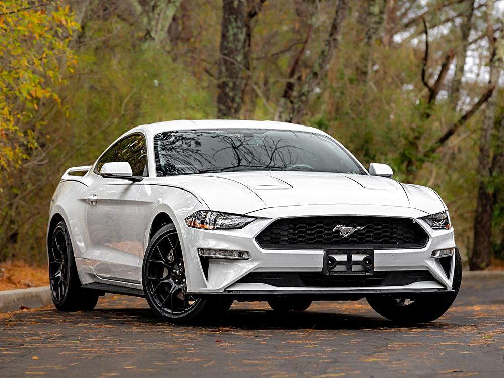 2018 Ford Mustang EcoBoost Premium's photo
