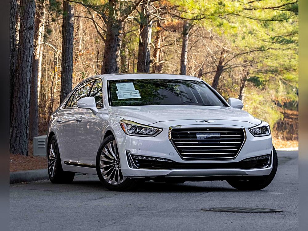 2017 GENESIS G90 Ultimate's photo
