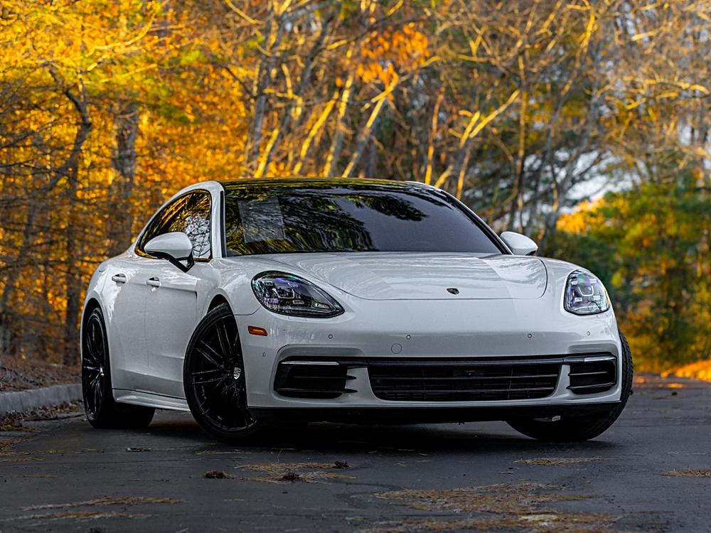 2017 Porsche Panamera 4