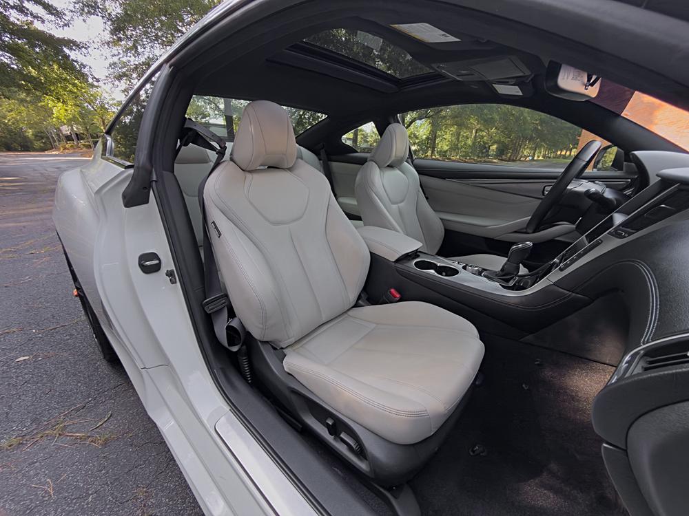2017 INFINITI Q60 Coupe Premium - Photo 18