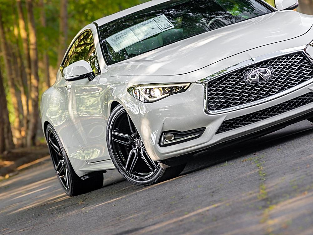 2017 INFINITI Q60 Coupe Premium - Photo 27