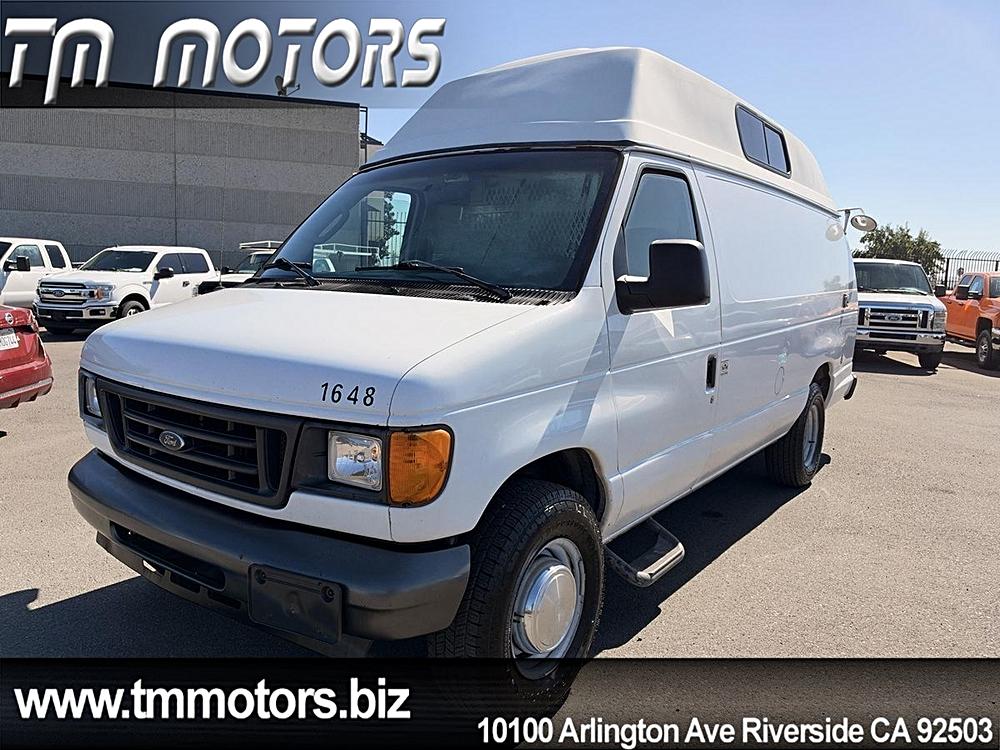 2004 Ford Econoline Van
