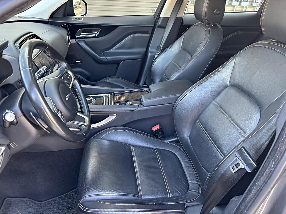 2019 Jaguar F-Pace Prestige's photo