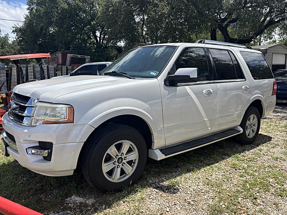 2017 Ford Expedition Limited's photo