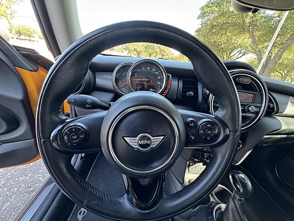 2015 MINI Cooper Base - Photo 18