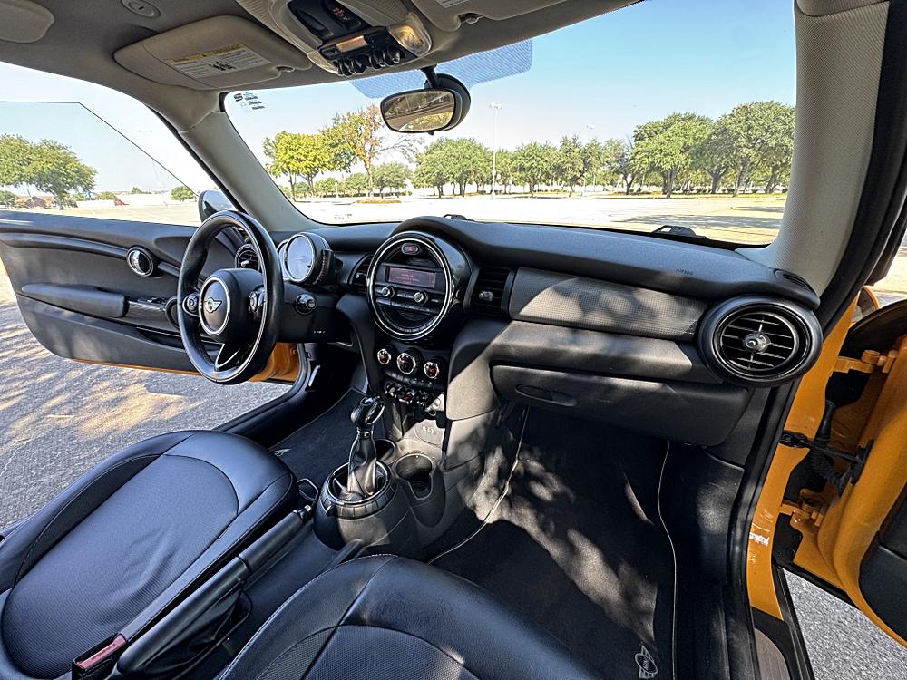 2015 MINI Cooper Base - Photo 16