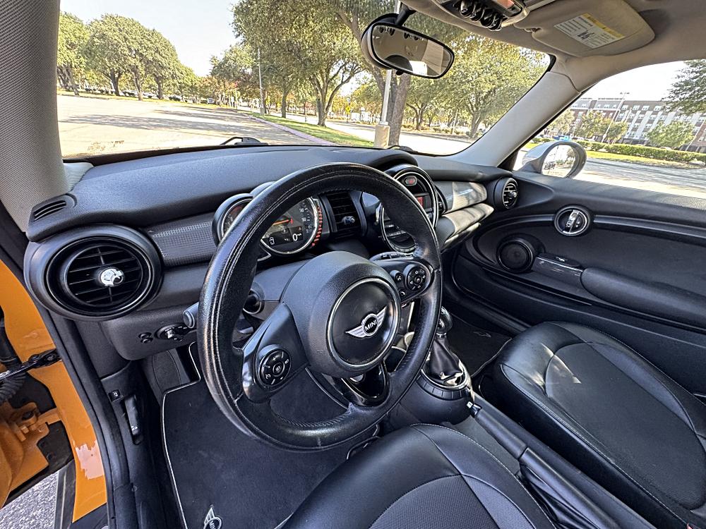 2015 MINI Cooper Base - Photo 17