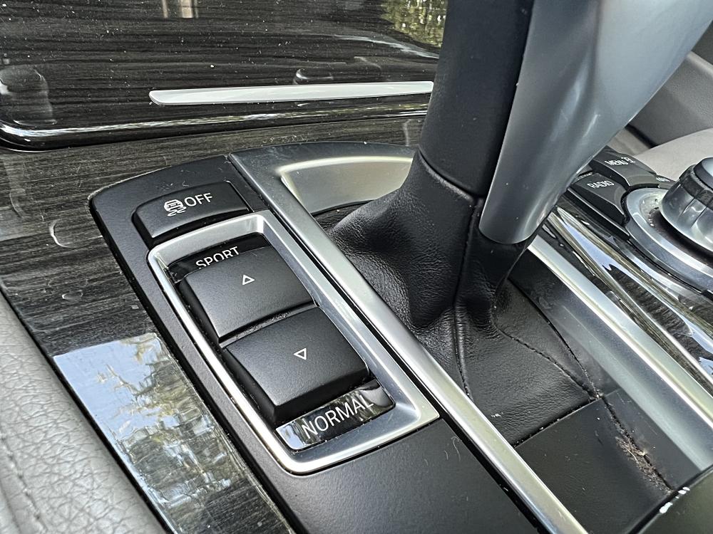 2011 BMW 5 Series 535i - Photo 41