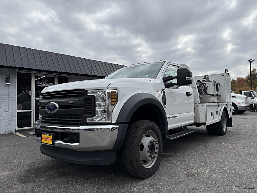 2019 Ford F-550 Super Duty Chassis Cab XL