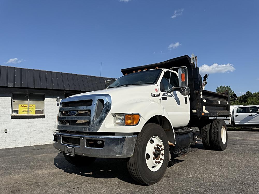 2015 Ford F-750's photo