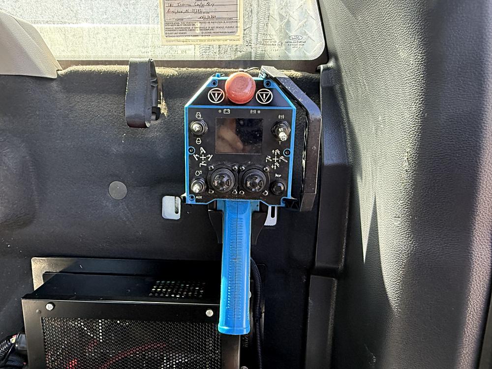 2022 Ford F-550 Super Duty Chassis Cab - Photo 41