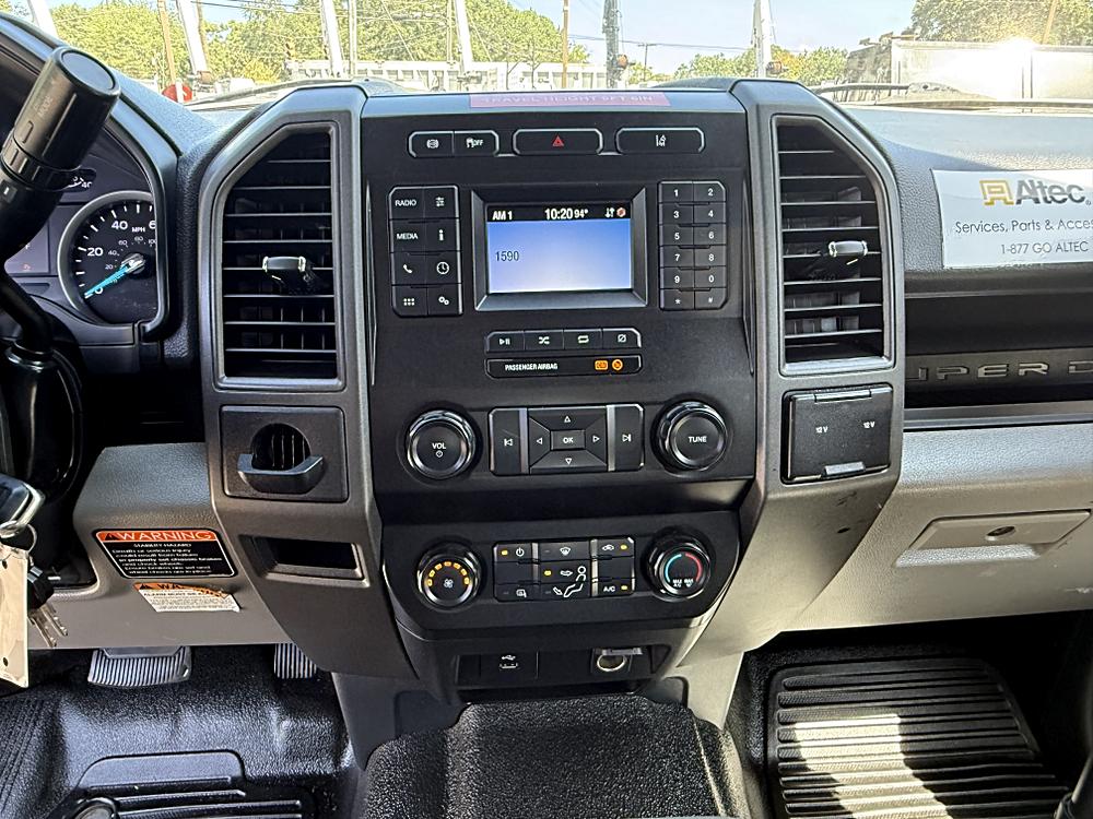 2022 Ford F-550 Super Duty Chassis Cab - Photo 36