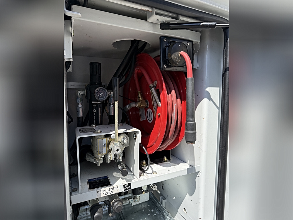 2022 Ford F-550 Super Duty Chassis Cab - Photo 26