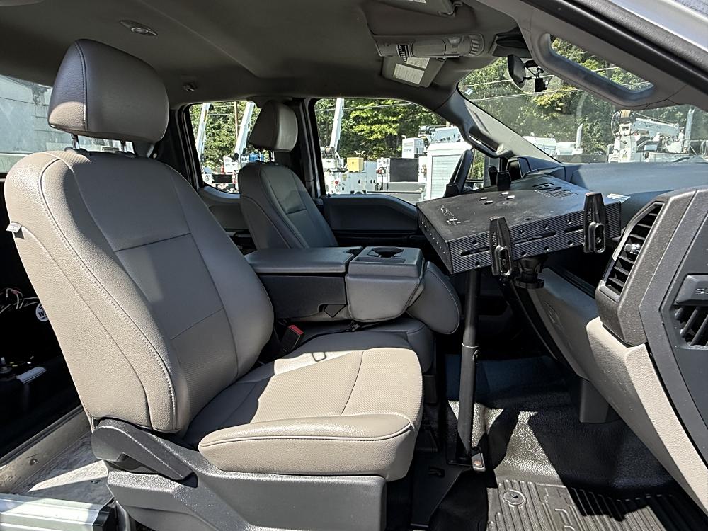 2022 Ford F-550 Super Duty Chassis Cab - Photo 43