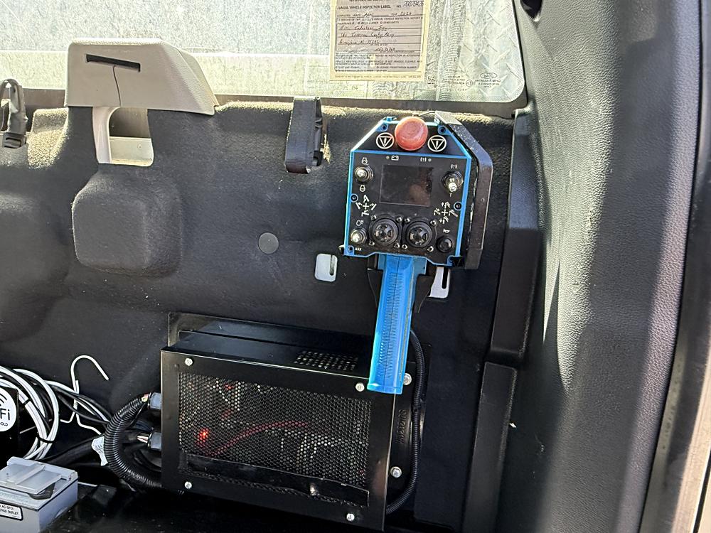 2022 Ford F-550 Super Duty Chassis Cab - Photo 42