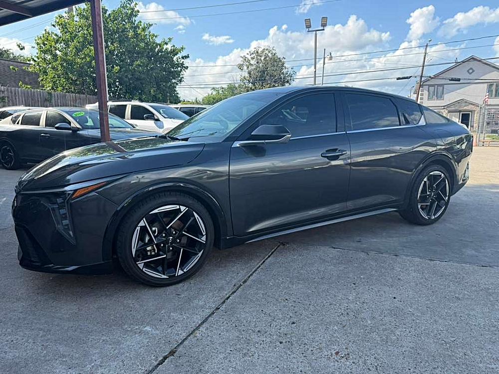 2025 Kia K4 GT-Line AT's photo