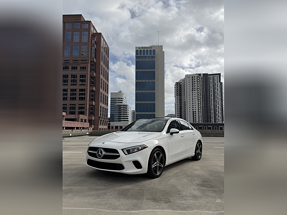 2019 Mercedes-Benz A-Class A220's photo