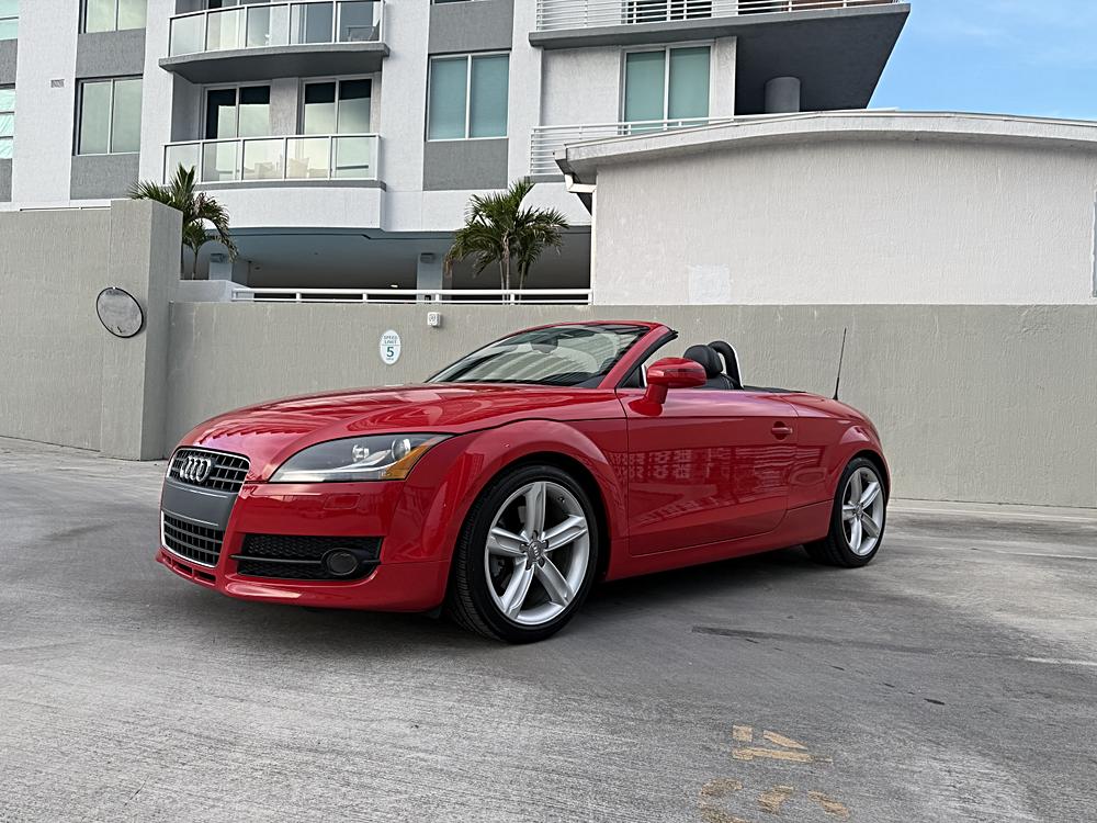 2010 Audi TT 2.0T quattro S tronic Premium's photo