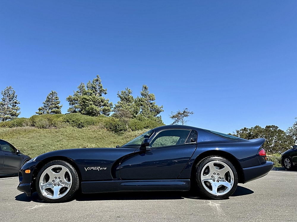 ティーズ ページ20 2001 Dodge Viper GTS Coupe