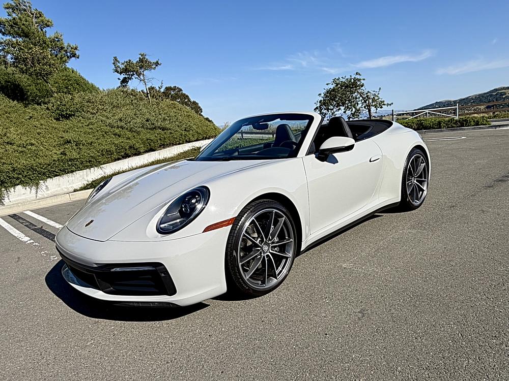 2022 Porsche 911's photo