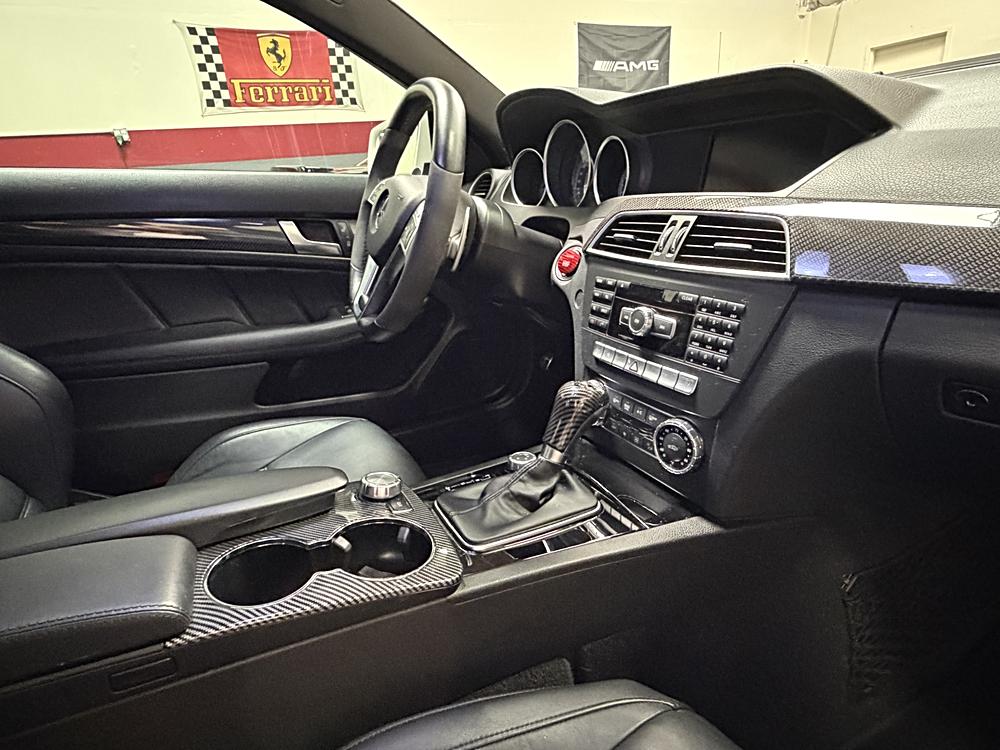 2012 Mercedes-Benz C-Class C63 AMG - Photo 17
