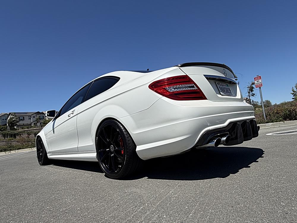 2012 Mercedes-Benz C-Class C63 AMG - Photo 9