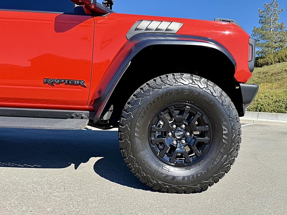 2023 Ford Bronco 4-Door Raptor - Photo 18