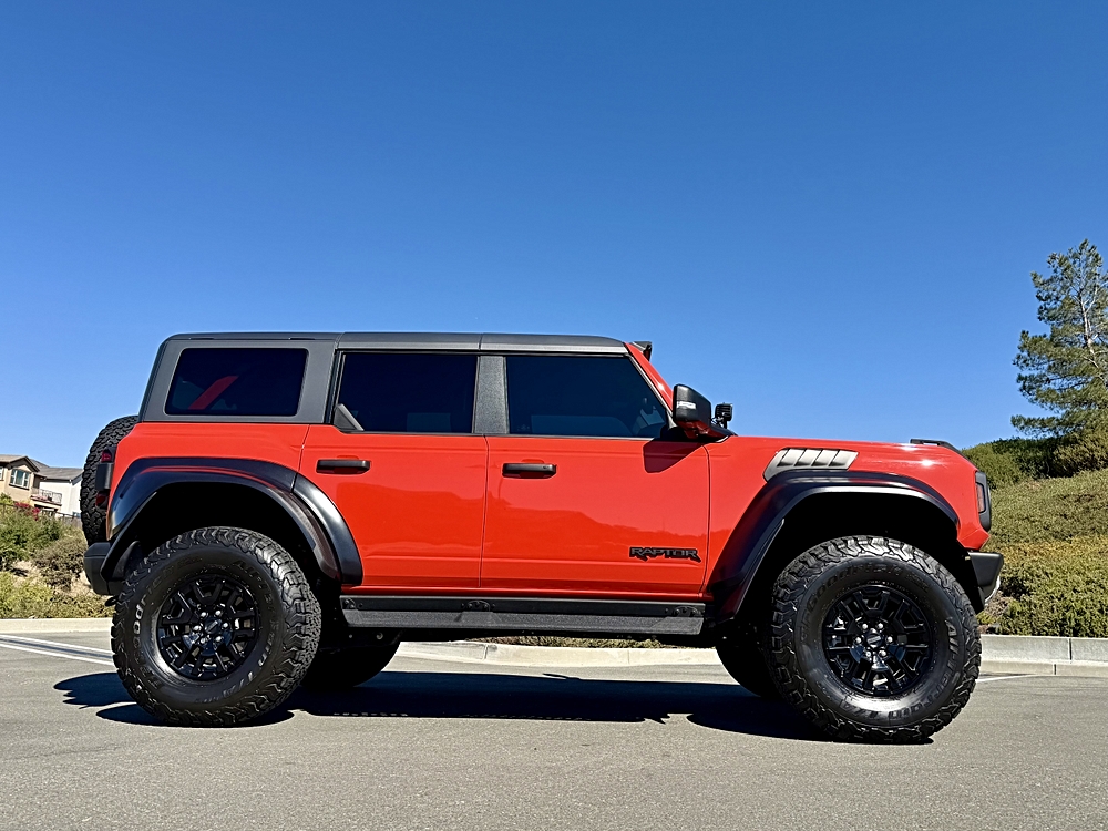 2023 Ford Bronco 4-Door Raptor - Photo 8