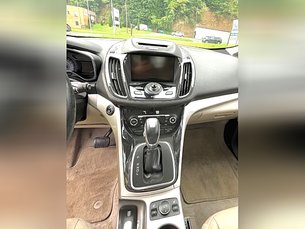 2013 Ford C-Max SEL - Photo 11