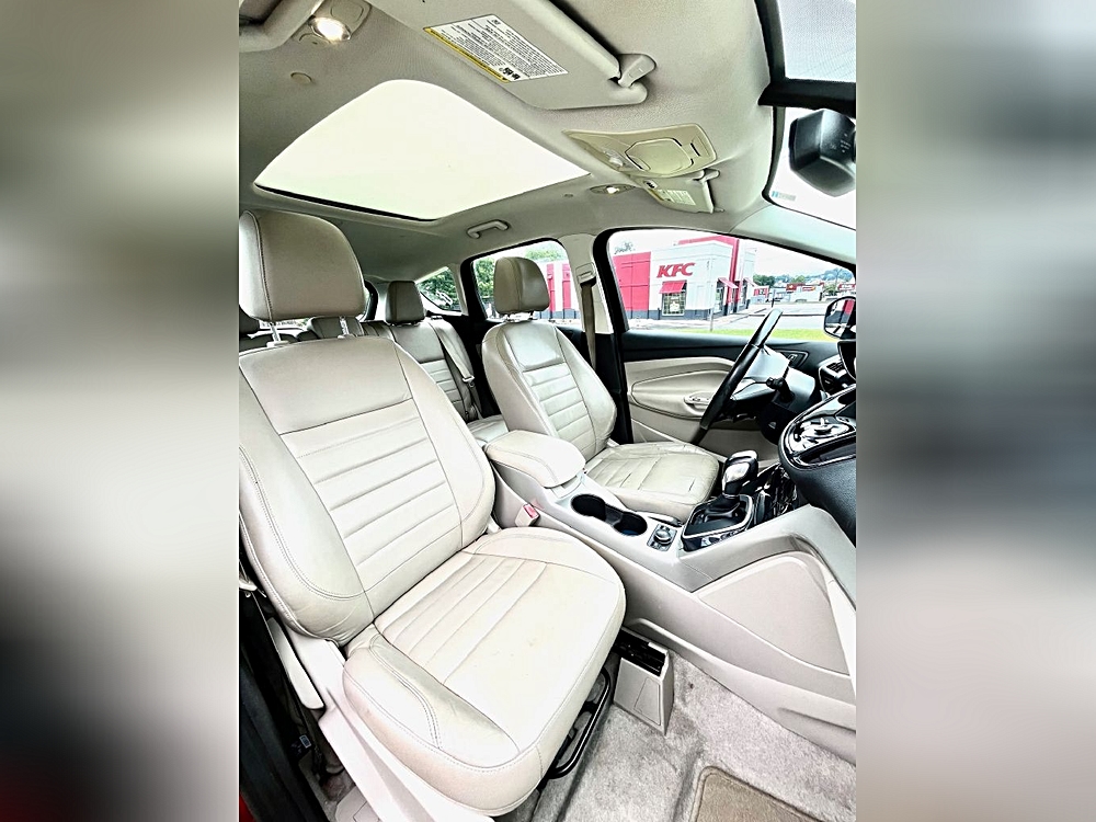 2013 Ford C-Max SEL - Photo 16