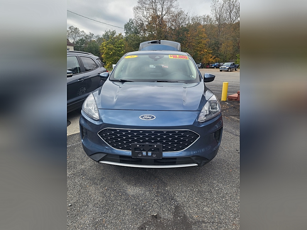 2020 Ford Escape SE