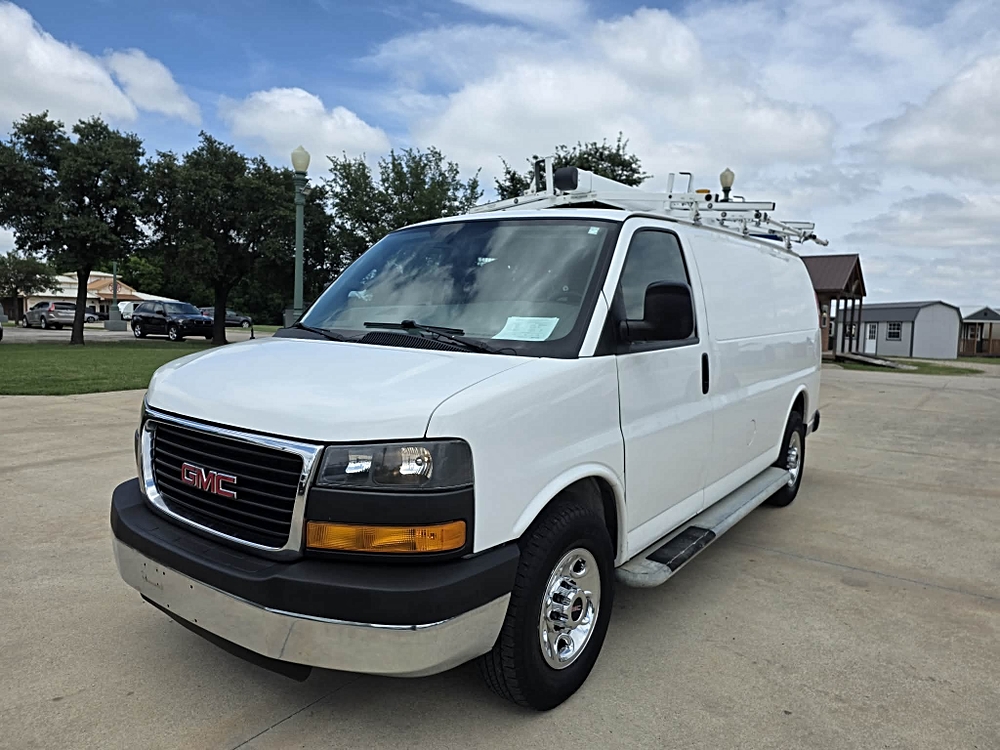 2016 GMC Savana 2500's photo