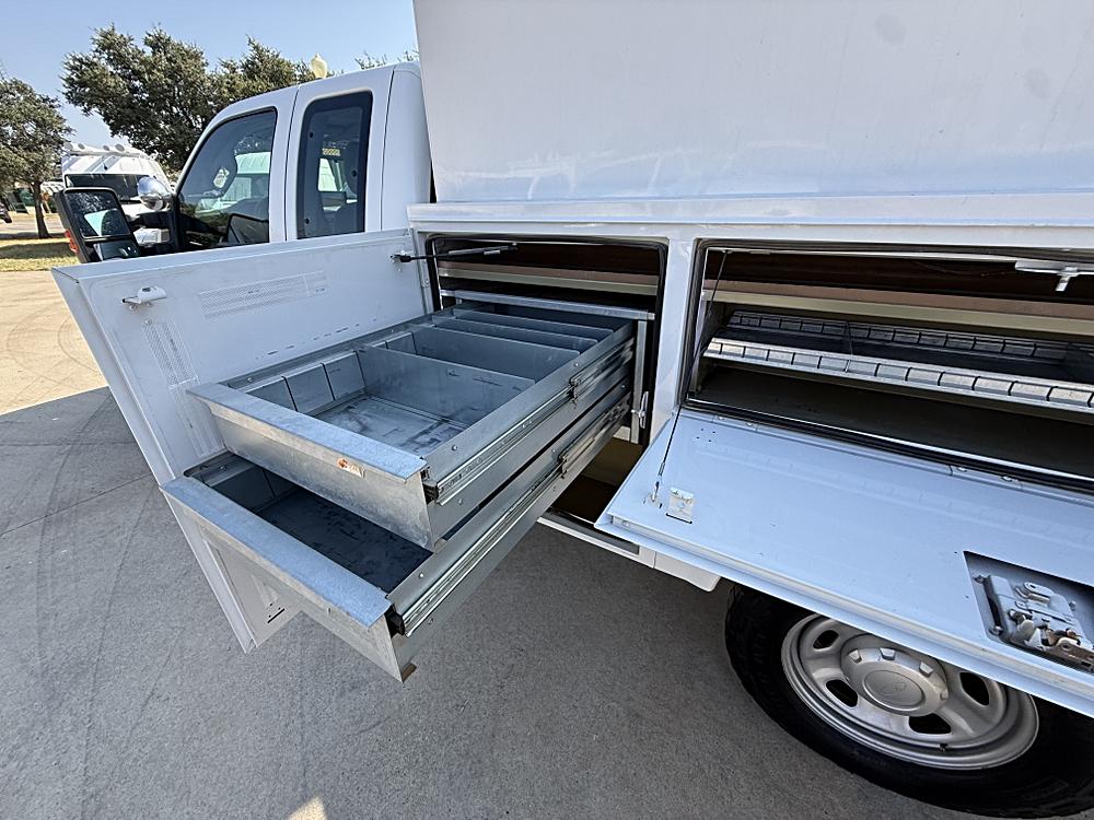 2016 Ford F-350 Super Duty Chassis Cab XL - Photo 18