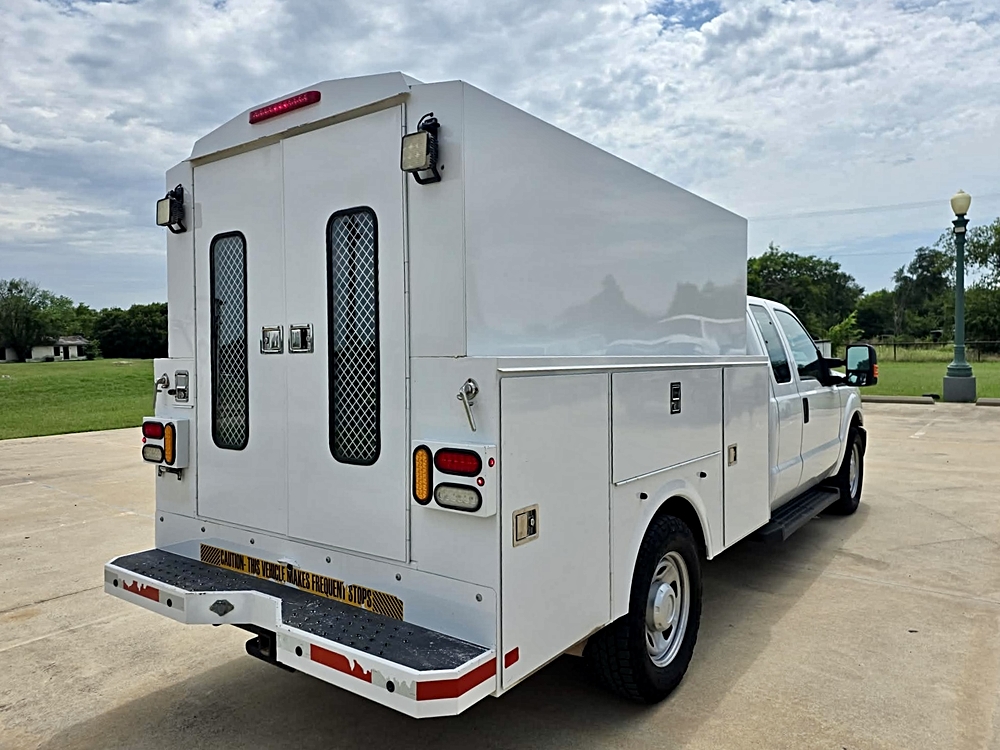 2016 Ford F-350 Super Duty Chassis Cab XL - Photo 7