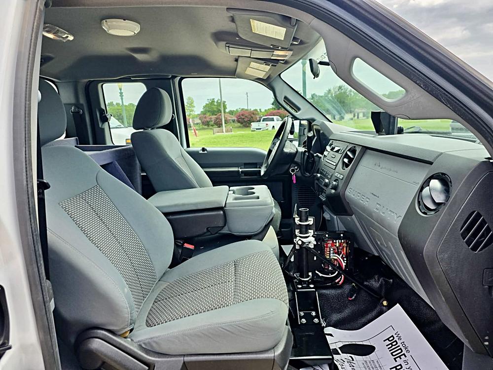 2016 Ford F-350 Super Duty Chassis Cab XL - Photo 17