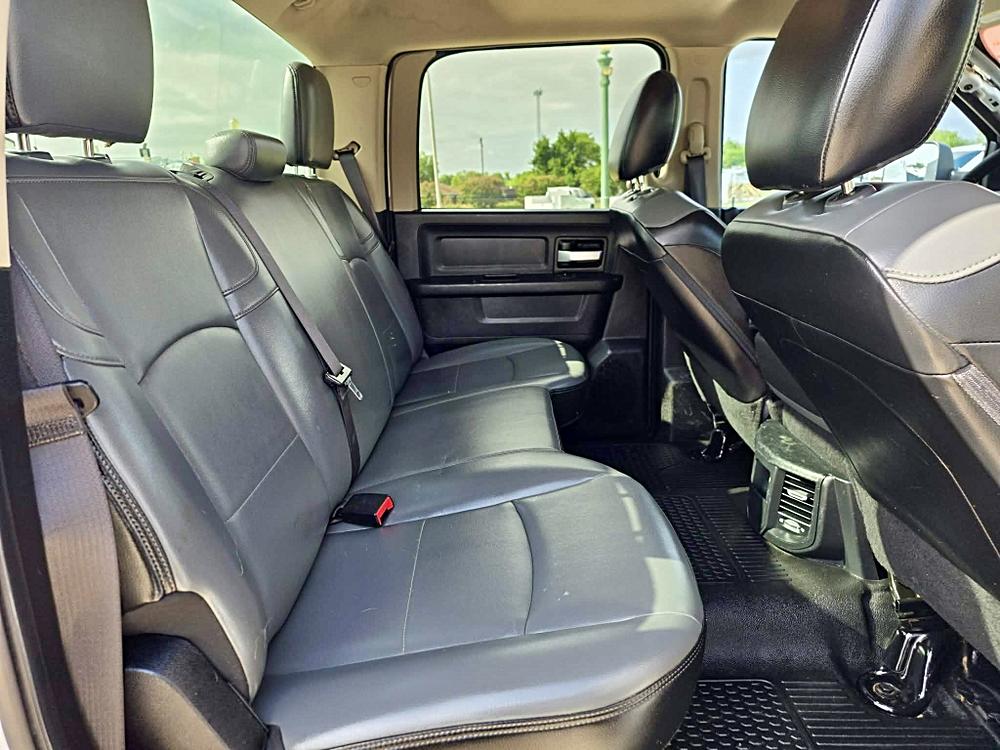 2019 RAM Ram 3500 Chassis Cab Tradesman - Photo 16
