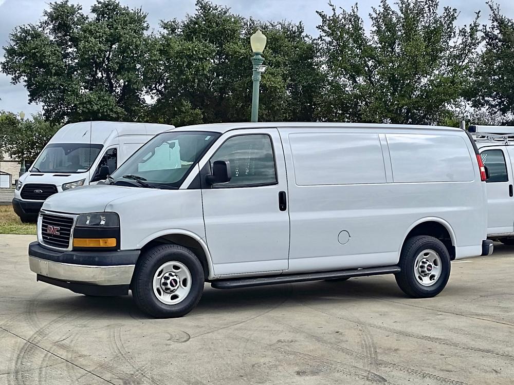 2017 GMC Savana Cargo