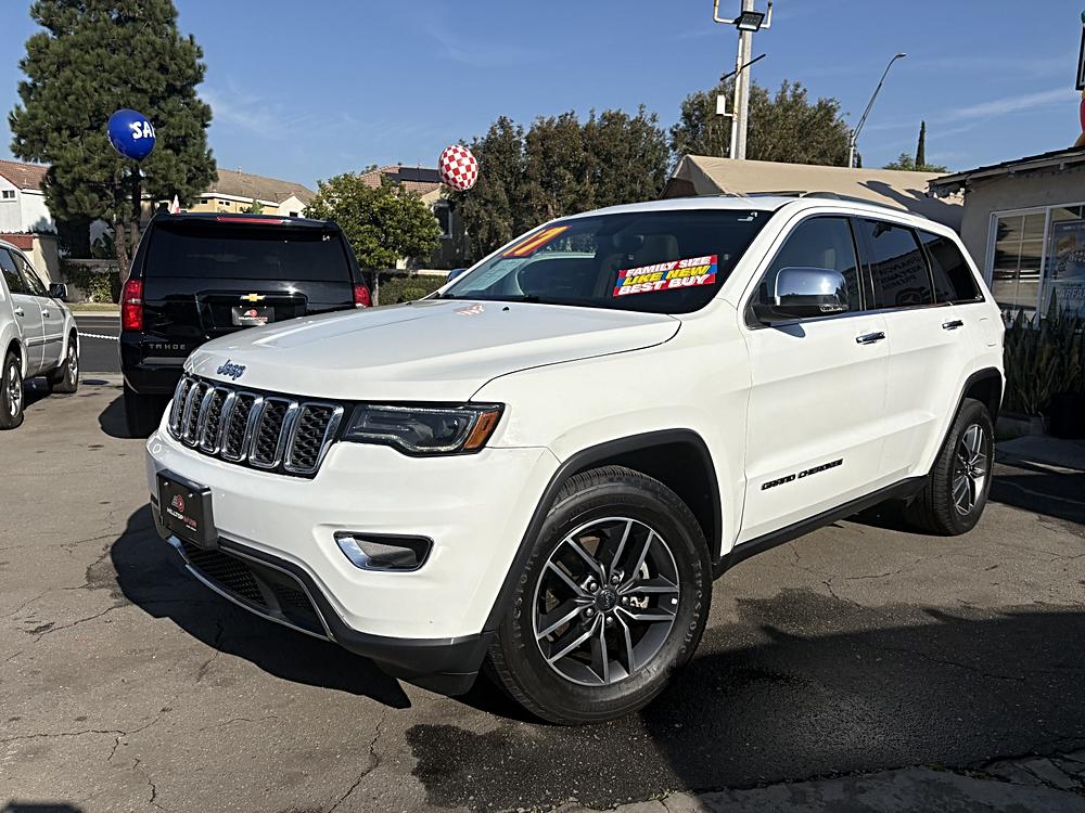 2017 Jeep Grand Cherokee Limited's photo