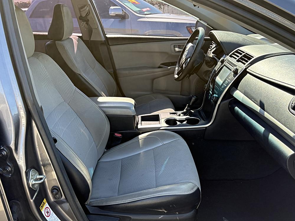 2017 Toyota Camry SE