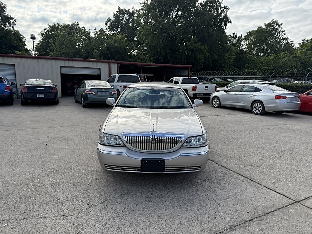 2009 Lincoln Town Car