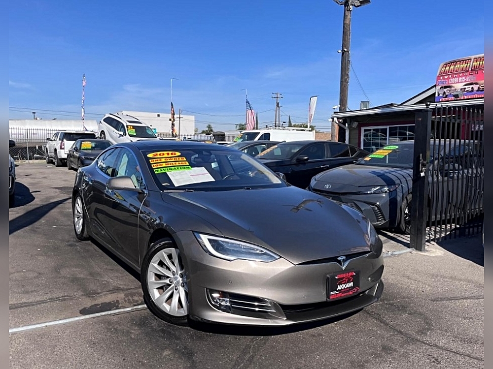 2016 Tesla Model S 90D