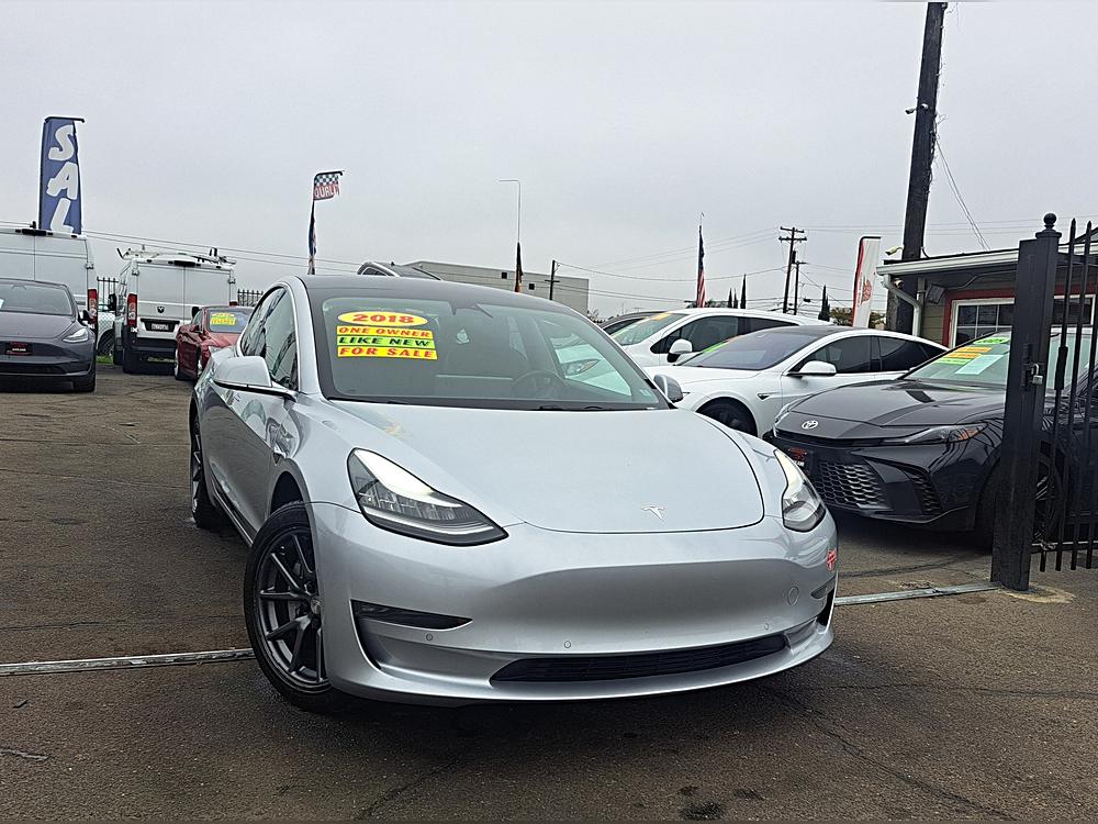 2018 Tesla Model 3 Long Range's photo