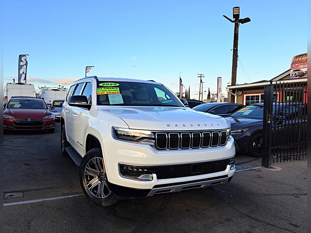 2025 Jeep Wagoneer Series II's photo
