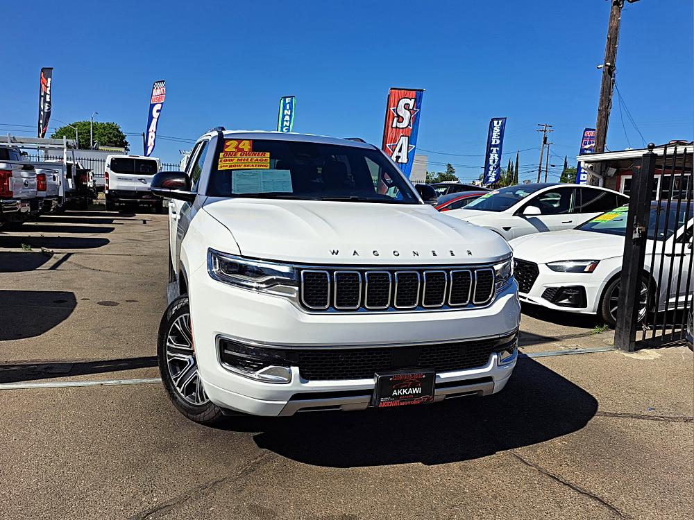 2024 Jeep Wagoneer Series II 4WD's photo