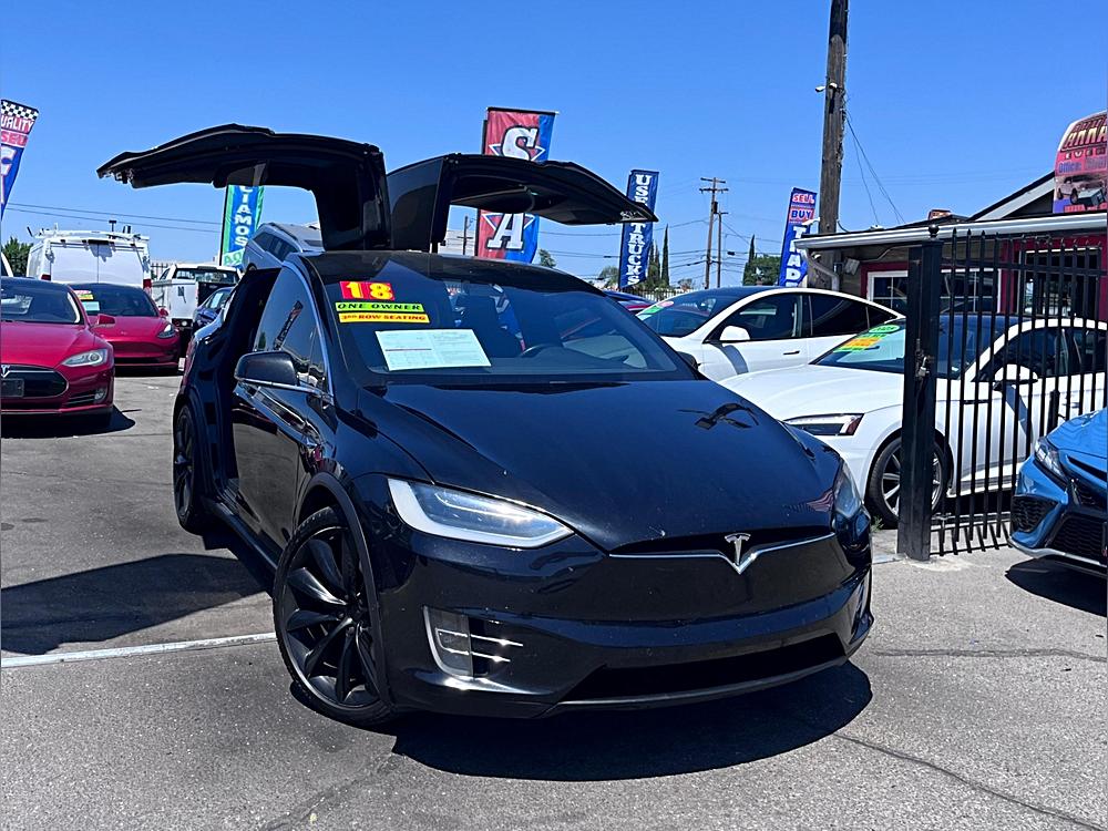 2018 Tesla Model X's photo