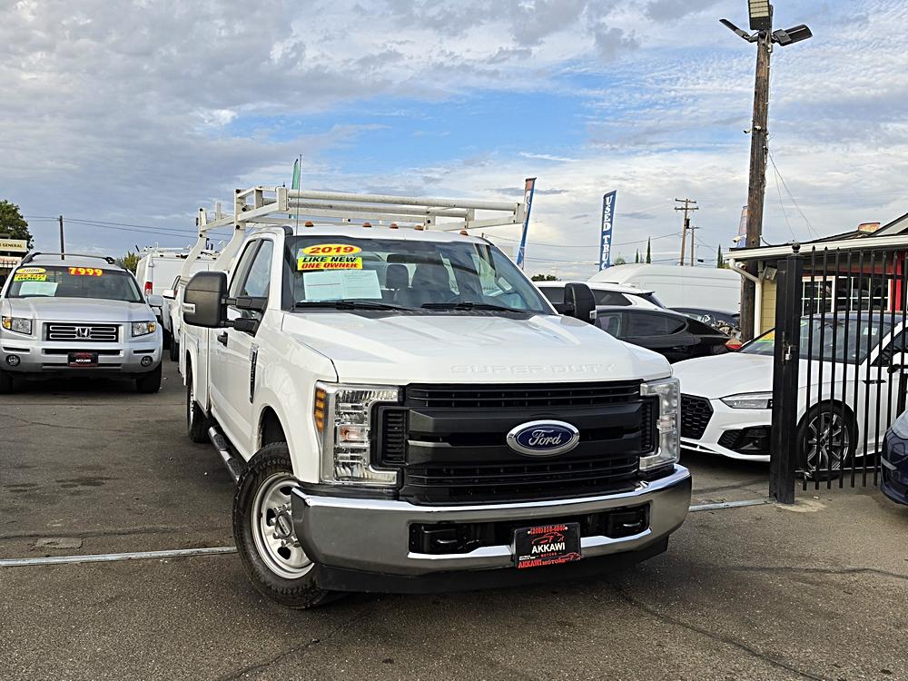 2019 Ford F-350 Super Duty Chassis Cab