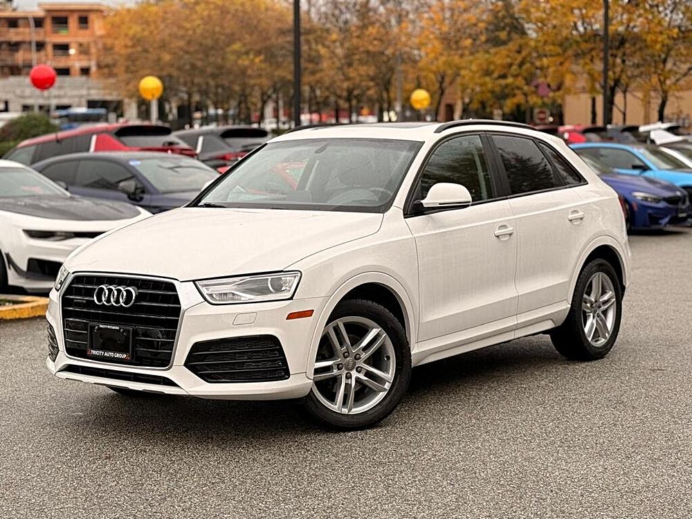 2018 Audi Q3 Komfort - Sunroof, Parking Sensors, Heated Seats
