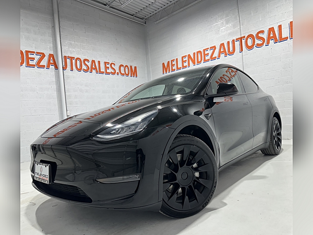 2023 Tesla Model Y Long Range's photo